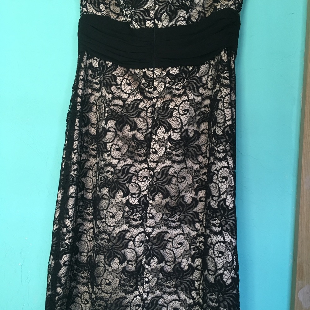 Dress - Picture 3 of 6